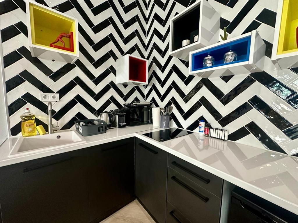 Ermou Funky Lofts Apartment เอเธนส์ ห้อง รูปภาพ
